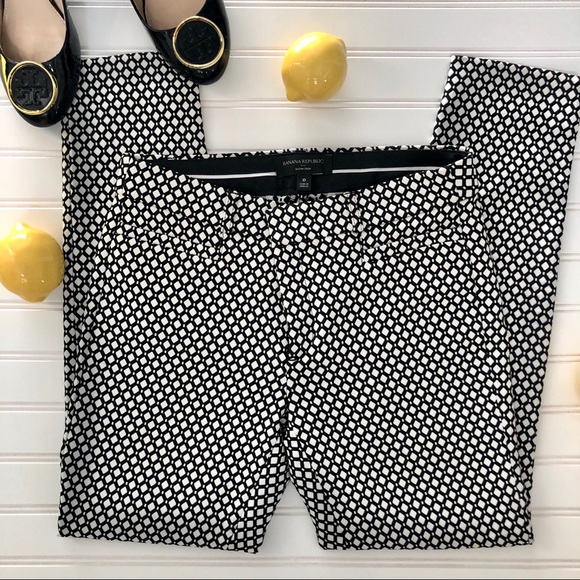 Banana Republic Pants - Banana Republic Patterned Sloan Crop Pants